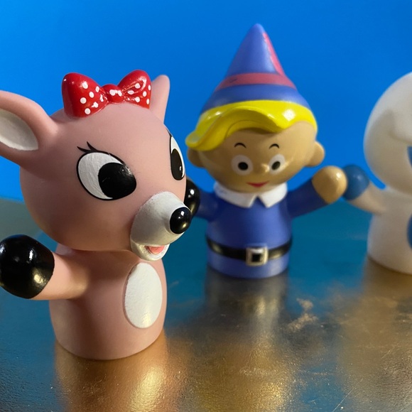 RUDOLPH THE RED NOSED REINDEER 2019 HOLIDAY FINGER PUPPETS 5 - Picture 6 of 11